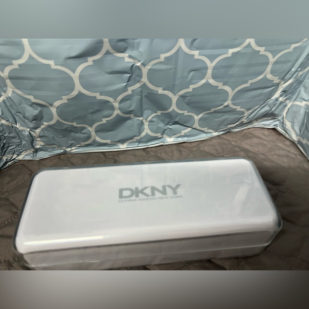 EMPTY DKNY Glossy White Eyewear Hard Case